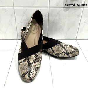 Clarks ULTIMATE Comfort Collection Juliet Dahlia Snakeskin Slip-On Loafers 8.5B